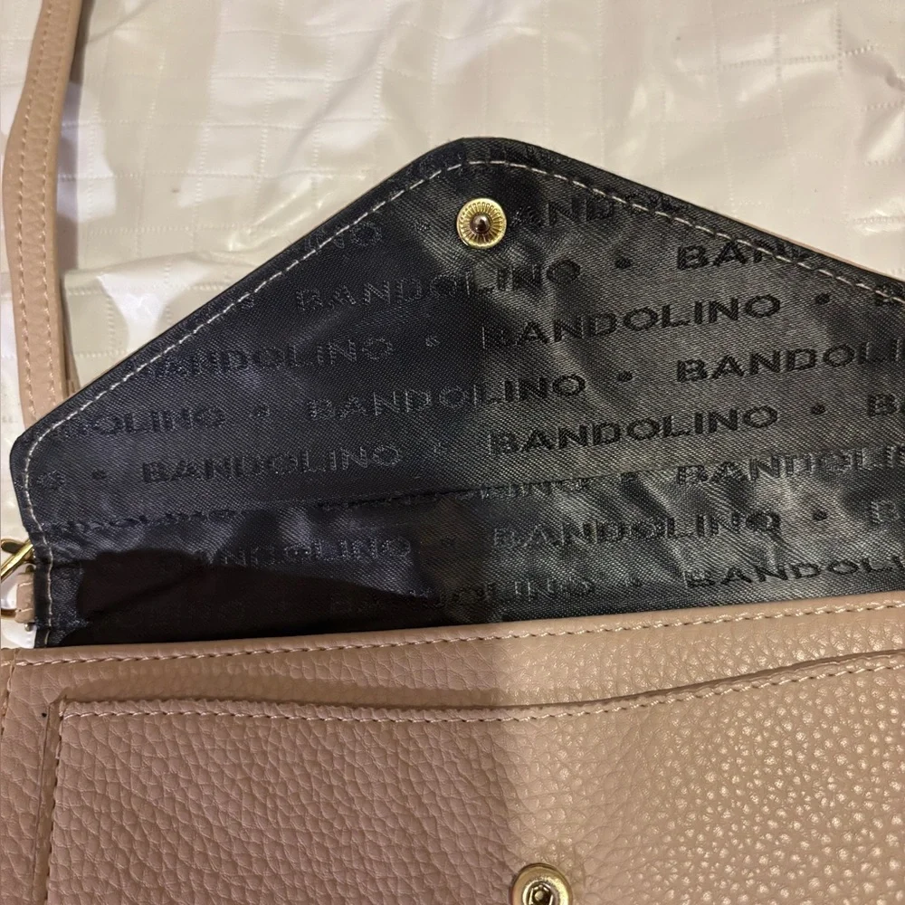 Bandolino Wallet/Wristlet Beige